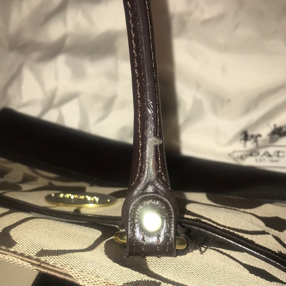 Coach Tote w/ Wallet - Picture 10 of 16